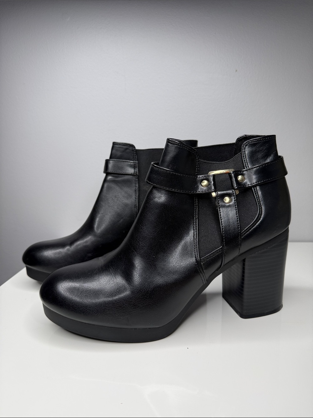 Christian Siriano Black Chunky Heeled Ankle Boots in Size 12